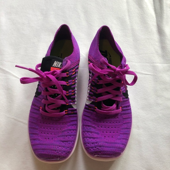 Nike Free Run Flyknit - Picture 2 of 8